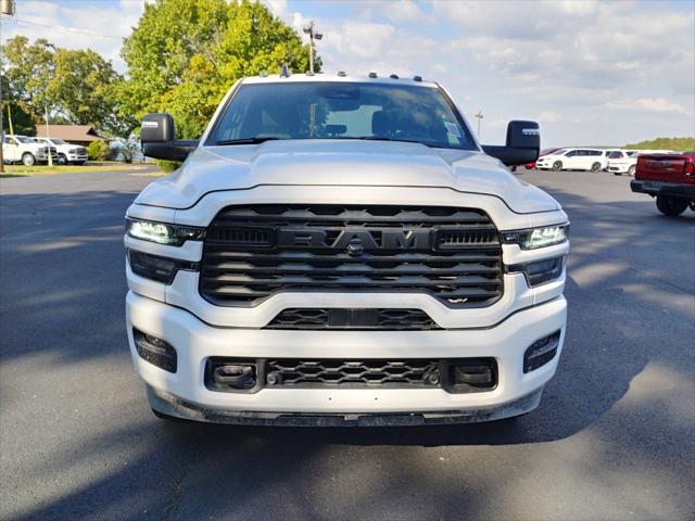 2025 RAM Ram 3500 RAM 3500 BIG HORN CREW CAB 4X4 8 BOX