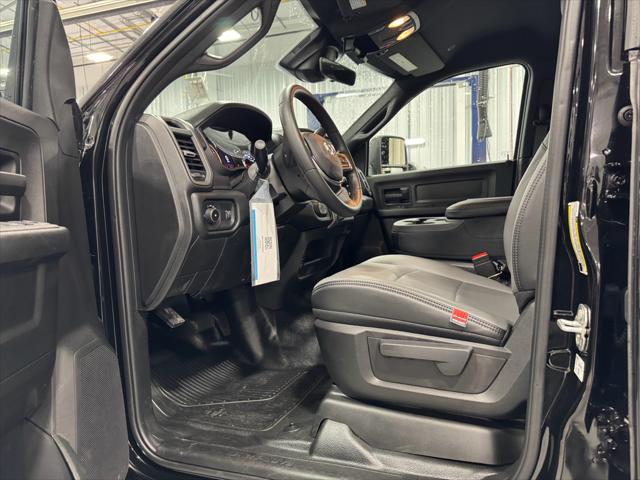 2025 RAM Ram 4500 Chassis Cab RAM 4500 TRADESMAN CHASSIS CREW CAB 4X4 60 CA