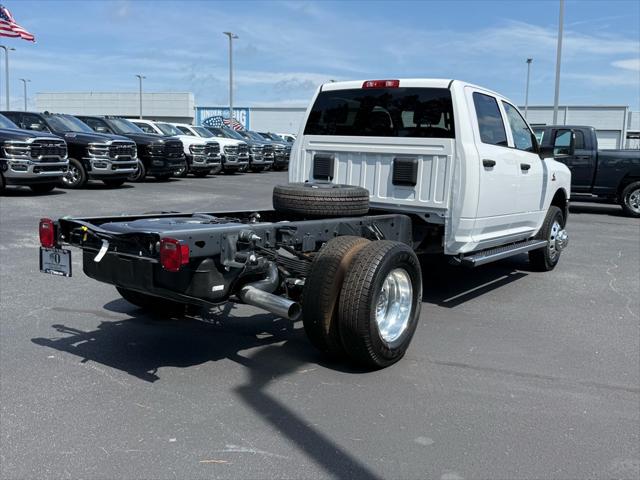 2025 RAM Ram 3500 Chassis Cab RAM 3500 TRADESMAN CREW CAB CHASSIS 4X4 60 CA 2025 RAM Ram 3500 Chassis Cab RAM 3500 TRADESMAN CREW CAB CHASSIS 4X4 60 CA
