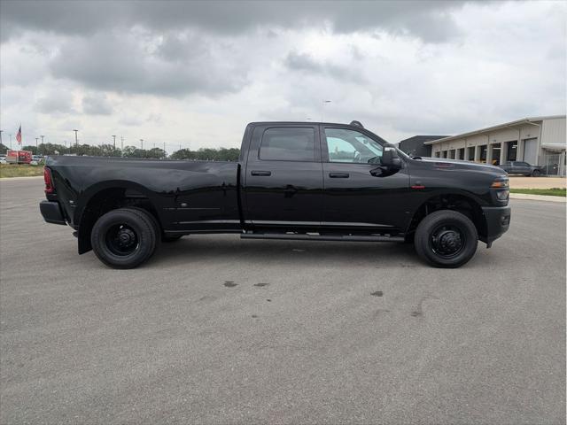 2025 RAM Ram 3500 RAM 3500 TRADESMAN CREW CAB 4X4 8 BOX