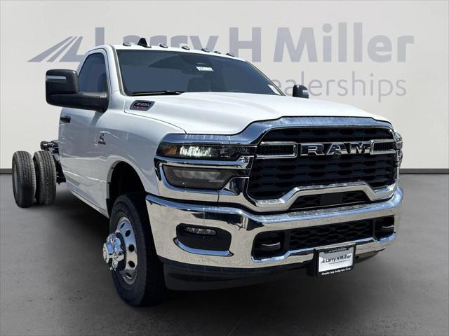 2025 RAM Ram 3500 Chassis Cab RAM 3500 TRADESMAN CHASSIS REGULAR CAB 4X4 84 CA