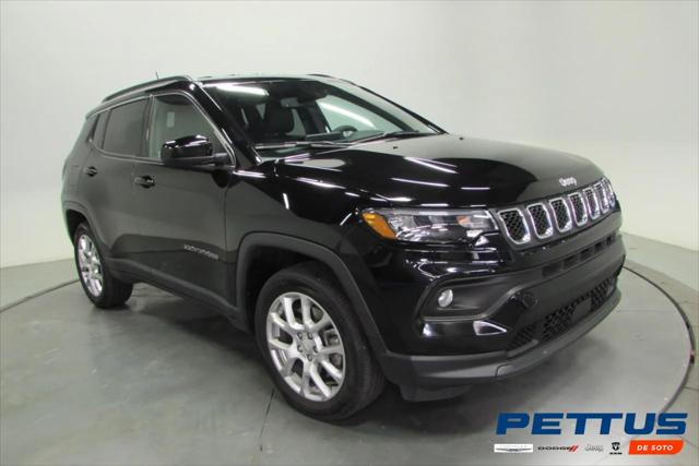 2024 Jeep Compass Latitude Lux FWD