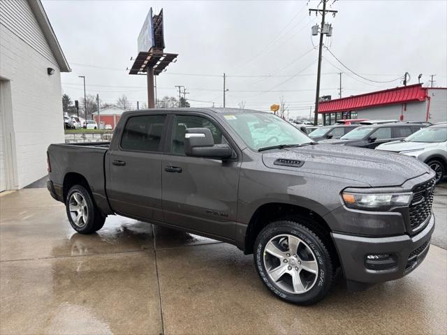 2025 RAM Ram 1500 RAM 1500 TRADESMAN CREW CAB 4X4 57 BOX