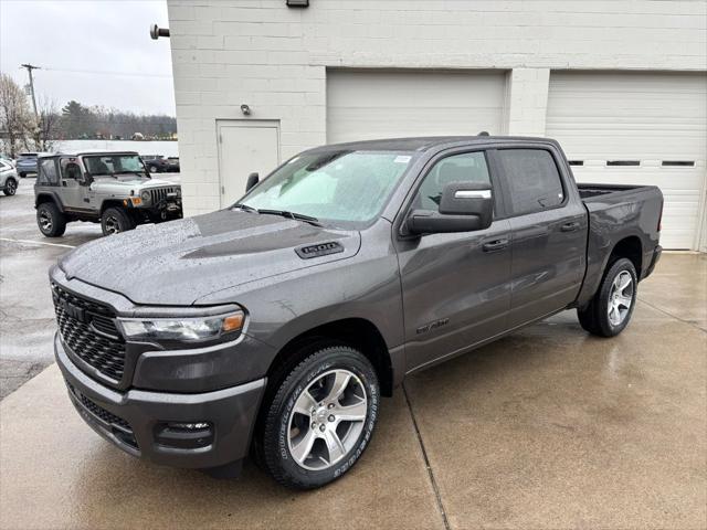 2025 RAM Ram 1500 RAM 1500 TRADESMAN CREW CAB 4X4 57 BOX