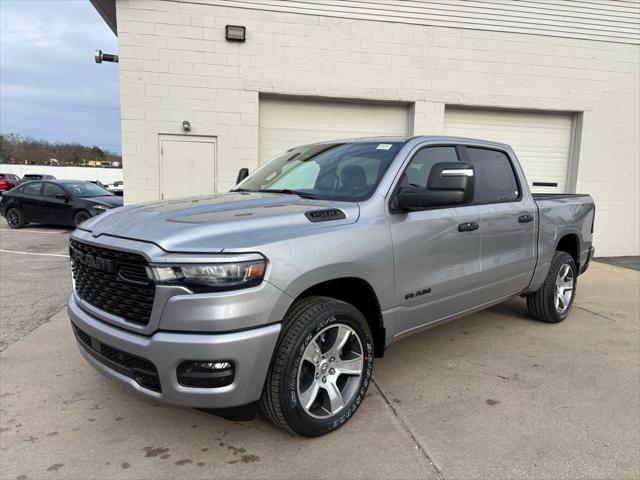 2025 RAM Ram 1500 RAM 1500 TRADESMAN CREW CAB 4X4 57 BOX