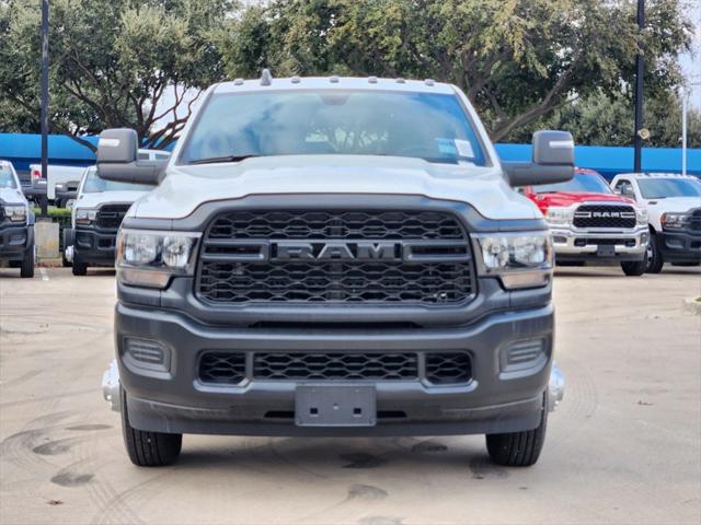 2024 RAM Ram 3500 Chassis Cab RAM 3500 TRADESMAN CHASSIS REGULAR CAB 4X2 60 CA