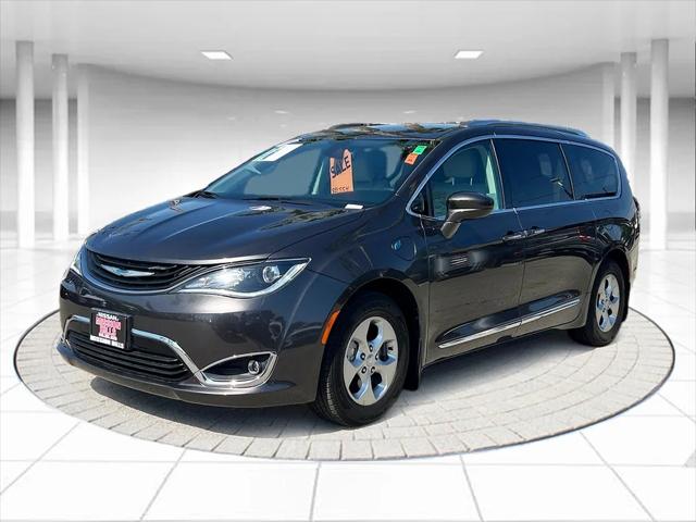 2018 Chrysler Pacifica Hybrid Touring L