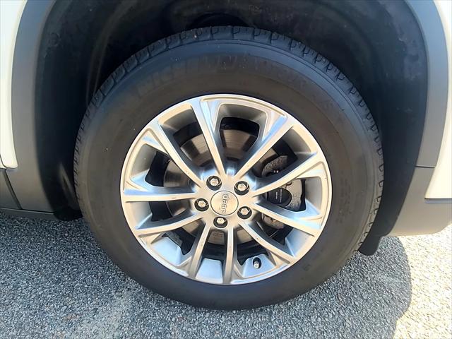 2019 Jeep Cherokee Latitude Plus FWD