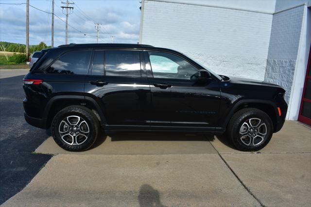 2023 Jeep Grand Cherokee 4xe Trailhawk