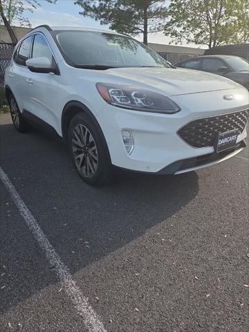 2020 Ford Escape Titanium Hybrid