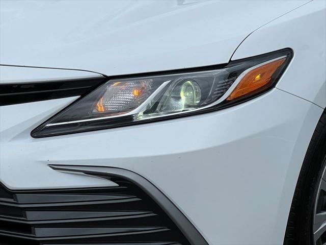2022 Toyota Camry LE Hybrid