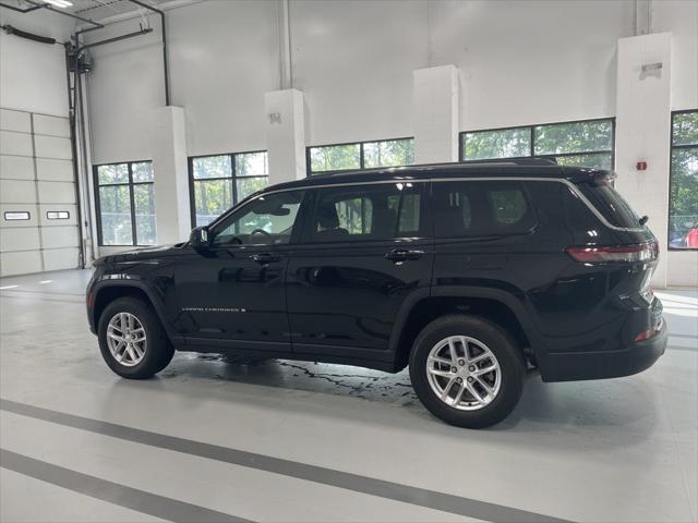 2022 Jeep Grand Cherokee L Laredo 4x4