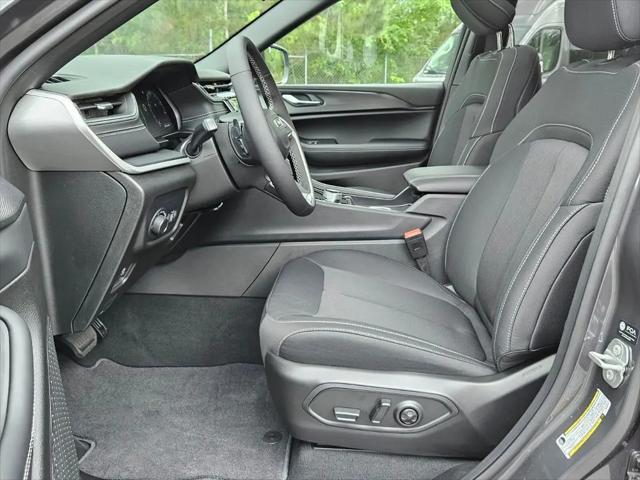 2025 Jeep Grand Cherokee Laredo X 4x2