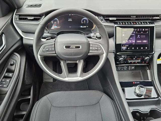 2025 Jeep Grand Cherokee Laredo X 4x2