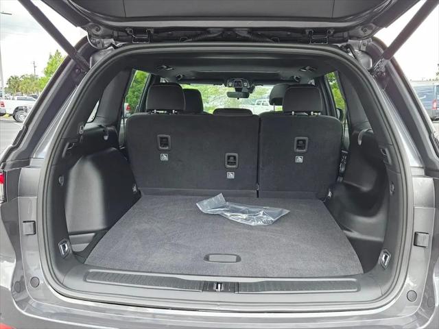 2025 Jeep Grand Cherokee Laredo X 4x2