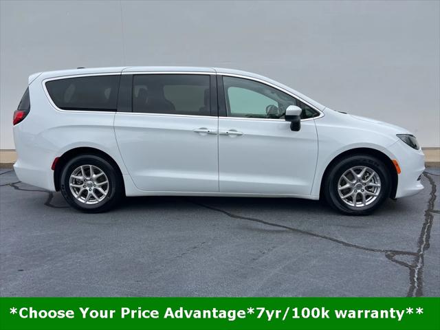 2023 Chrysler Voyager LX