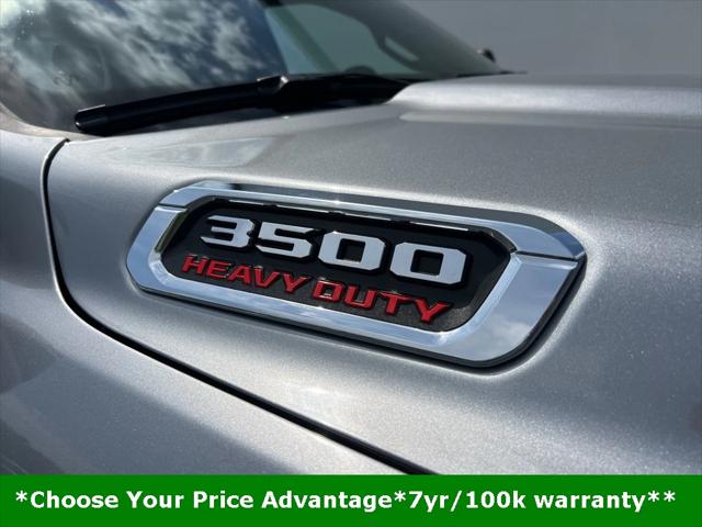 2024 RAM 3500 Tradesman Crew Cab 4x4 8 Box