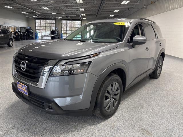2024 Nissan Pathfinder SV 4WD