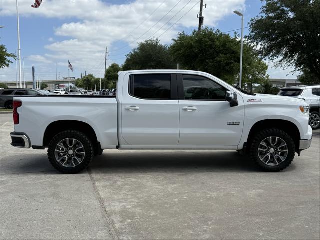 2022 Chevrolet Silverado 1500 4WD Crew Cab Standard Bed LT