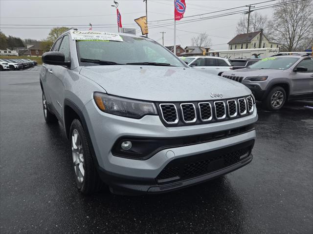 2024 Jeep Compass Latitude Lux FWD