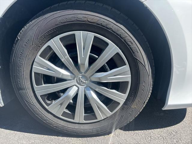 2022 Toyota Camry LE Hybrid