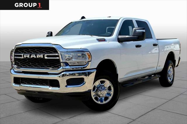 2024 RAM 2500 Tradesman Crew Cab 4x4 64 Box