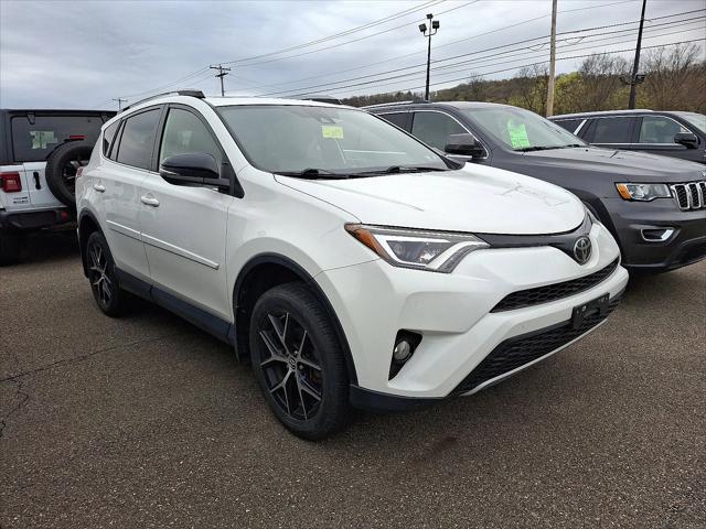 2017 Toyota RAV4 SE