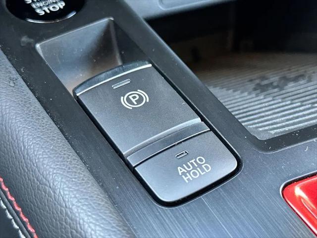 2025 Nissan Kicks SR Intelligent AWD