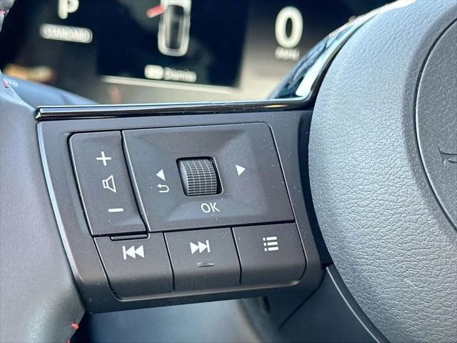 2025 Nissan Kicks SR Intelligent AWD