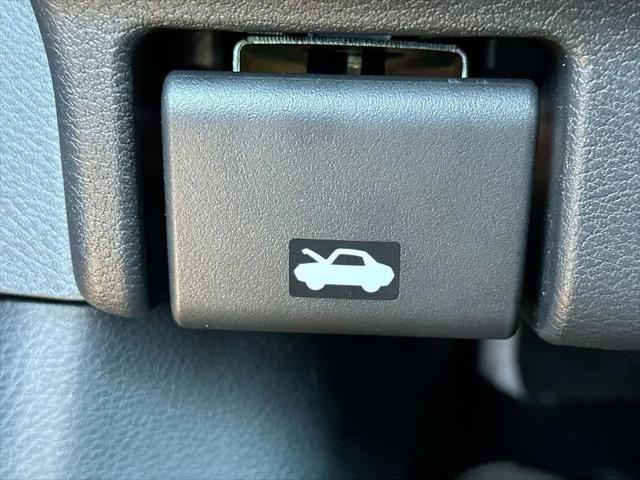 2025 Nissan Kicks SR Intelligent AWD