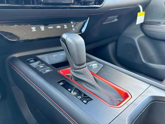 2025 Nissan Kicks SR Intelligent AWD