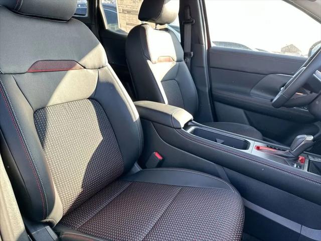 2025 Nissan Kicks SR Intelligent AWD