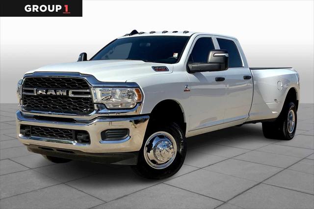 2024 RAM 3500 Tradesman Crew Cab 4x4 8 Box