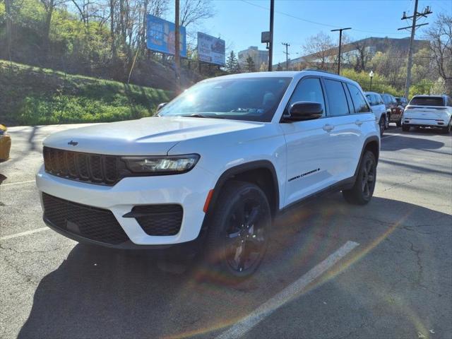 2022 Jeep Grand Cherokee Altitude 4x4
