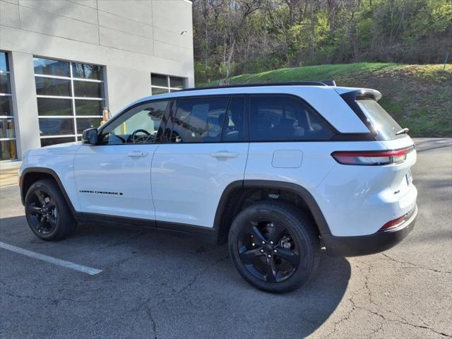 2022 Jeep Grand Cherokee Altitude 4x4