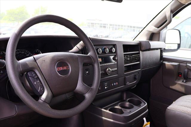 2025 GMC Savana Cutaway Work Van