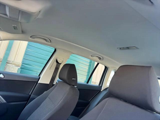 2009 Volkswagen Tiguan S