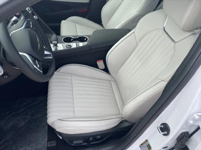 2025 Genesis G70 2.5T RWD