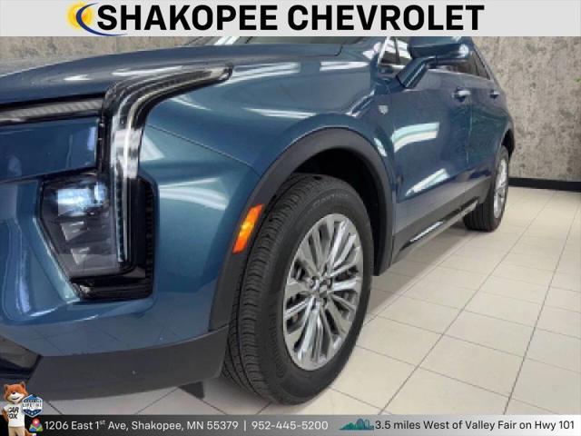 2024 Cadillac XT4 AWD Premium Luxury