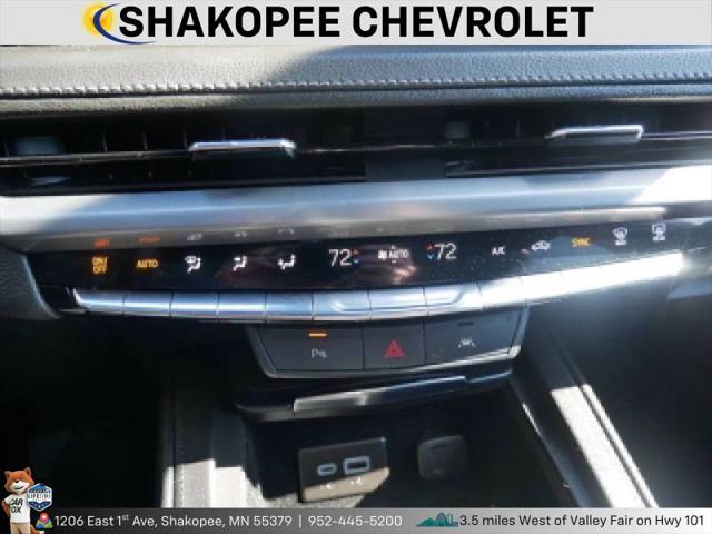 2024 Cadillac XT4 AWD Premium Luxury