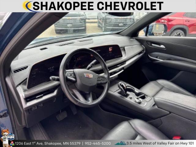 2024 Cadillac XT4 AWD Premium Luxury