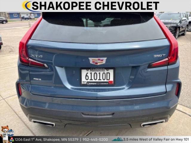 2024 Cadillac XT4 AWD Premium Luxury