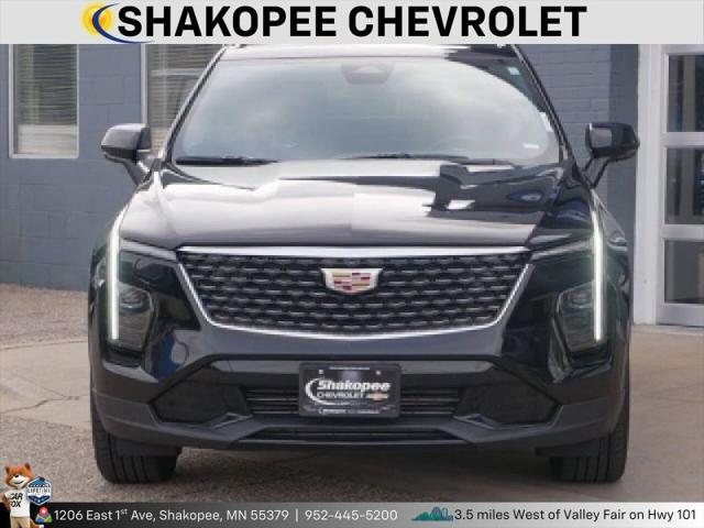 2024 Cadillac XT4 AWD Premium Luxury