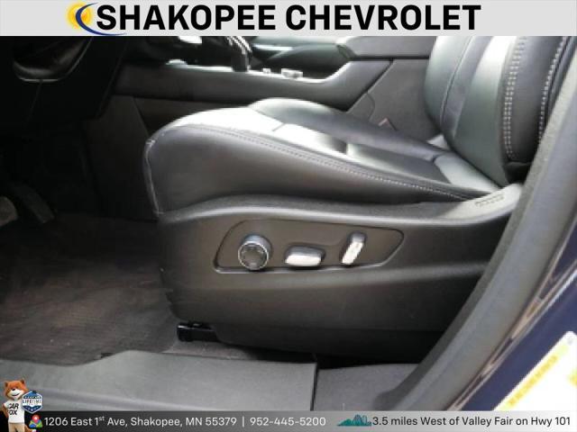 2024 Cadillac XT4 AWD Premium Luxury