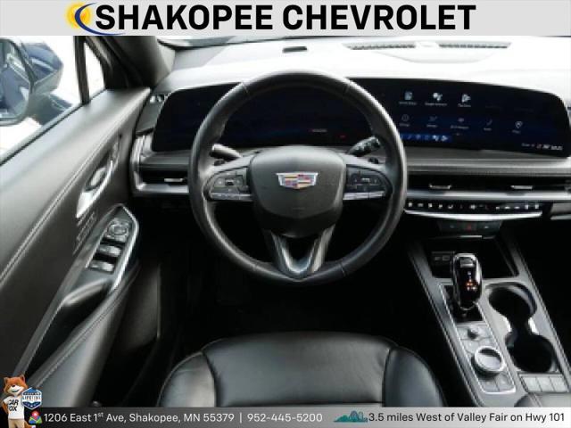 2024 Cadillac XT4 AWD Premium Luxury