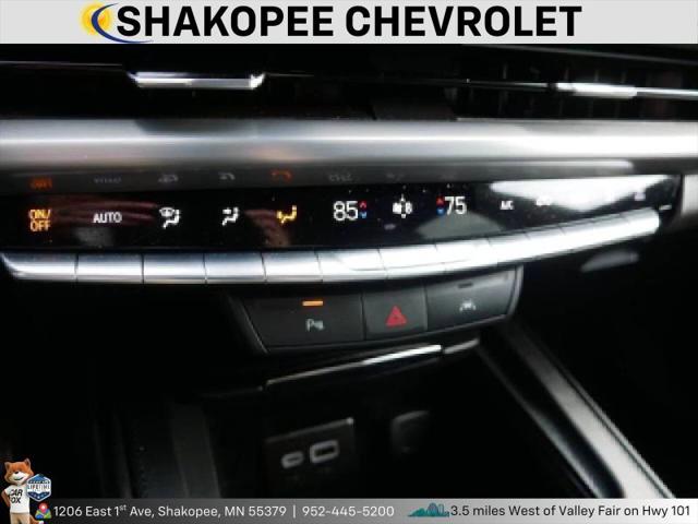 2024 Cadillac XT4 AWD Premium Luxury