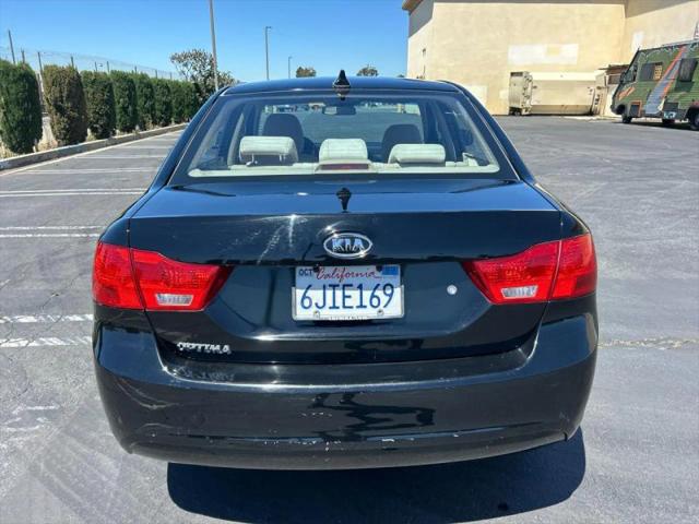 2010 Kia Optima LX