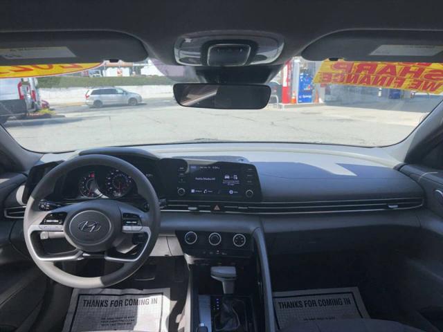 2021 Hyundai Elantra SE