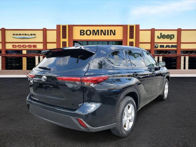 2022 Toyota Highlander L