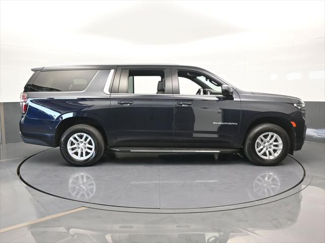 2023 Chevrolet Suburban 4WD LT